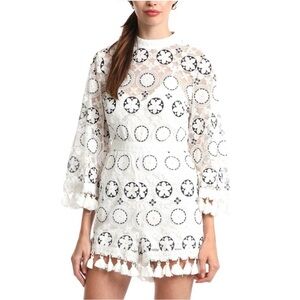 GRACIA White Lace Floral Medallion Tassel Trim Coachella Festival Romper SMALL